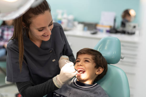 Best Dentist for Tooth Abscess  in Bloomington, TX